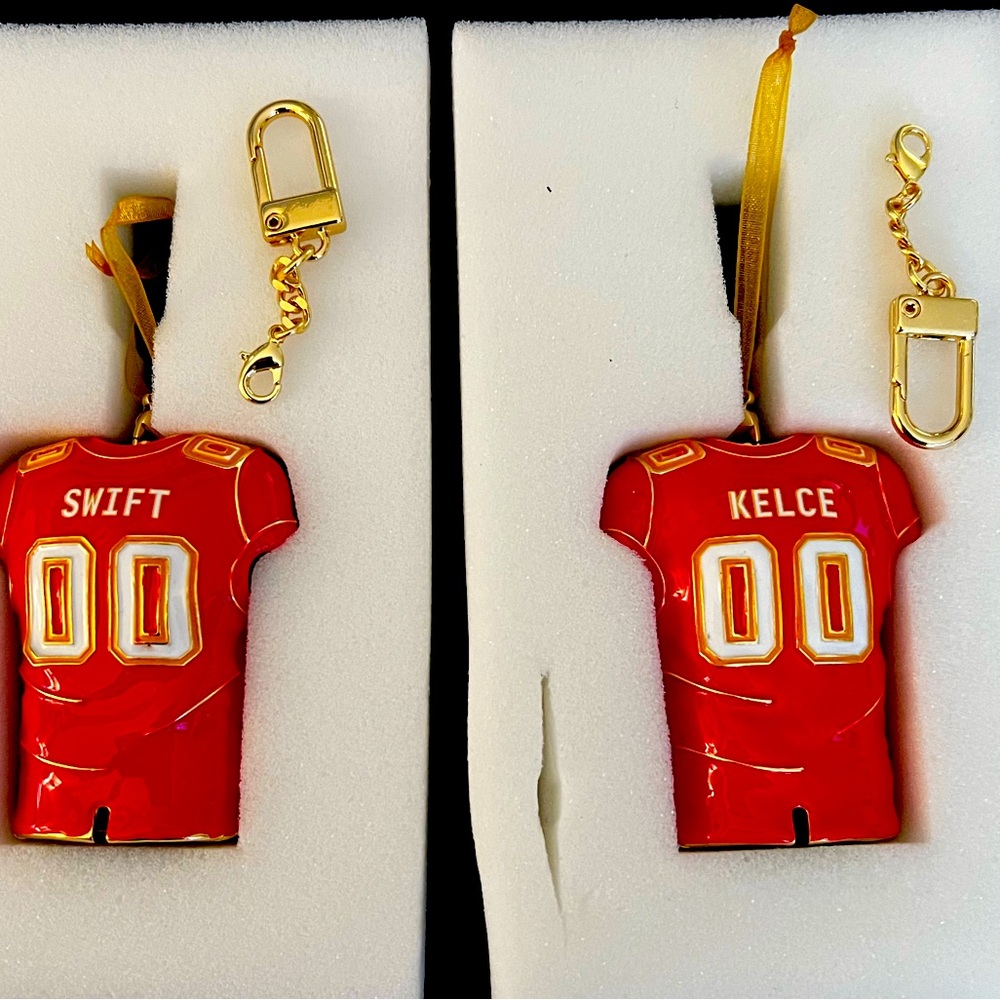 Taylor Swift/ Travis Kelce Kansas City Chiefs NFL Key Fobs/Bag Charms.